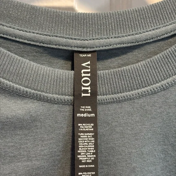 Vuori Women's Blue Gray Green Halo Top & Joggers Set - Picture 3 of 10